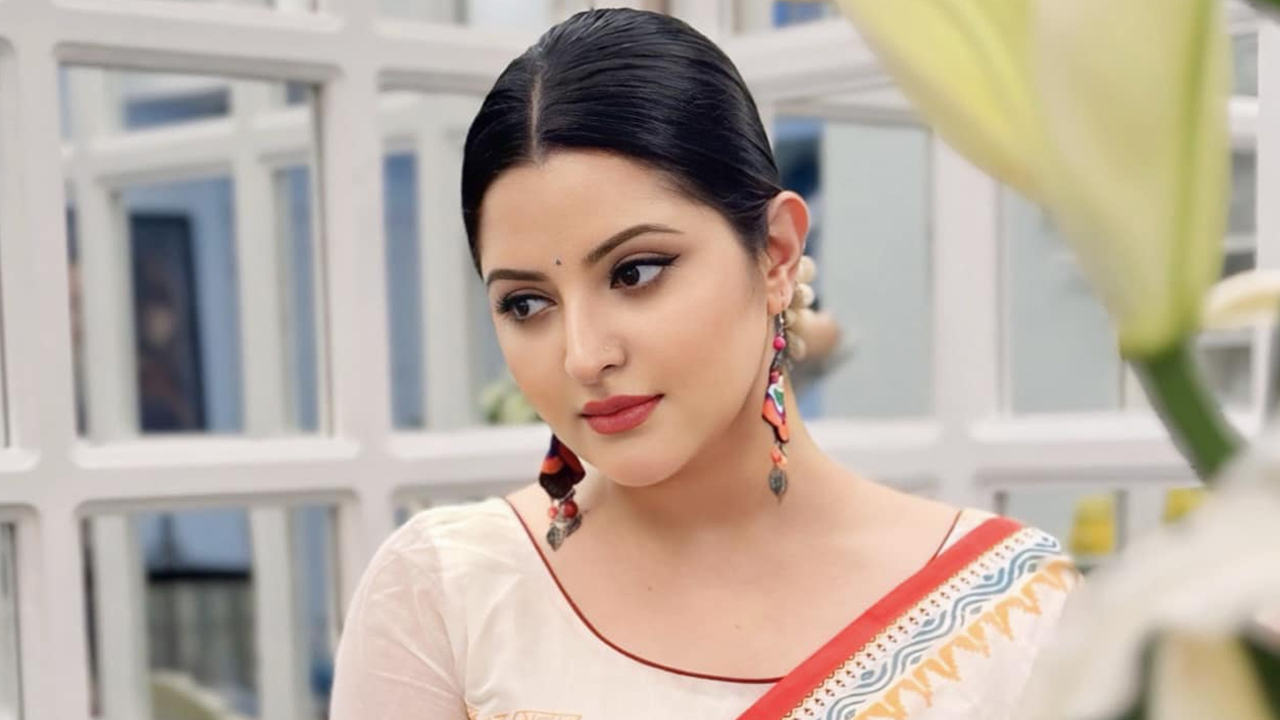 ফিটনেস ধরে রাখার রহস্য জানালেন পরীমণি